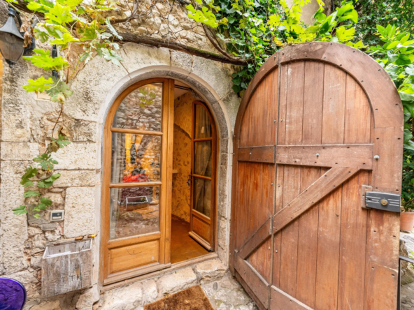 À vendre : Appartement duplex au cœur de Saint Paul de Vence