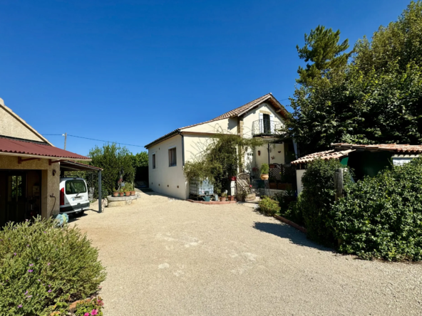 Maison charmante à Jonquières avec jardin et garage