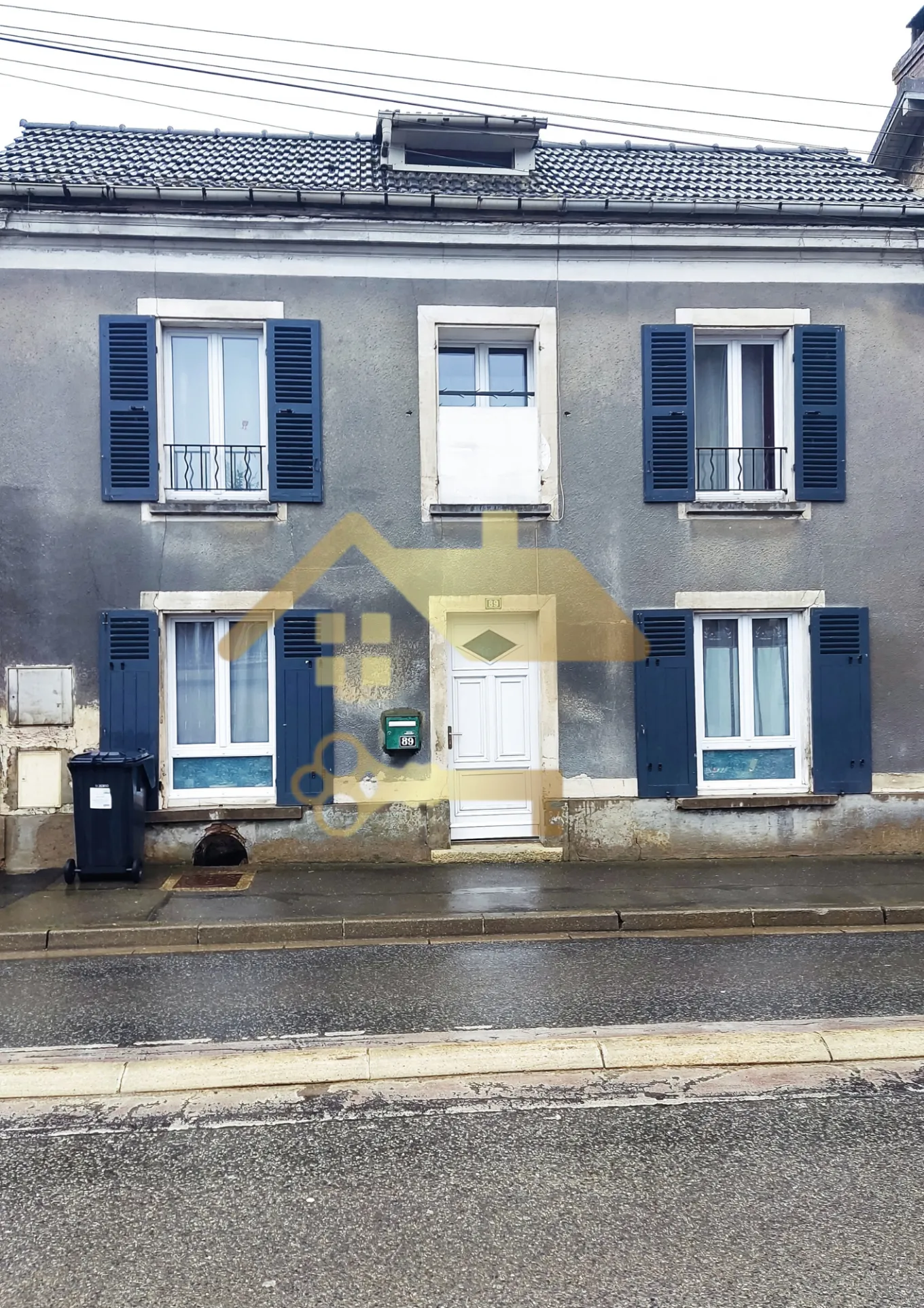 Maison de ville de 100m² à Reuil-en-Brie avec 4 chambres et terrasse 