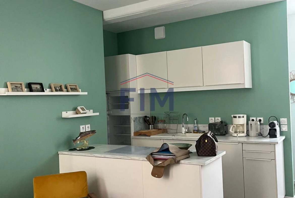 À vendre : Appartement F2 meublé au hyper centre de Dieppe pour 138000 euros 