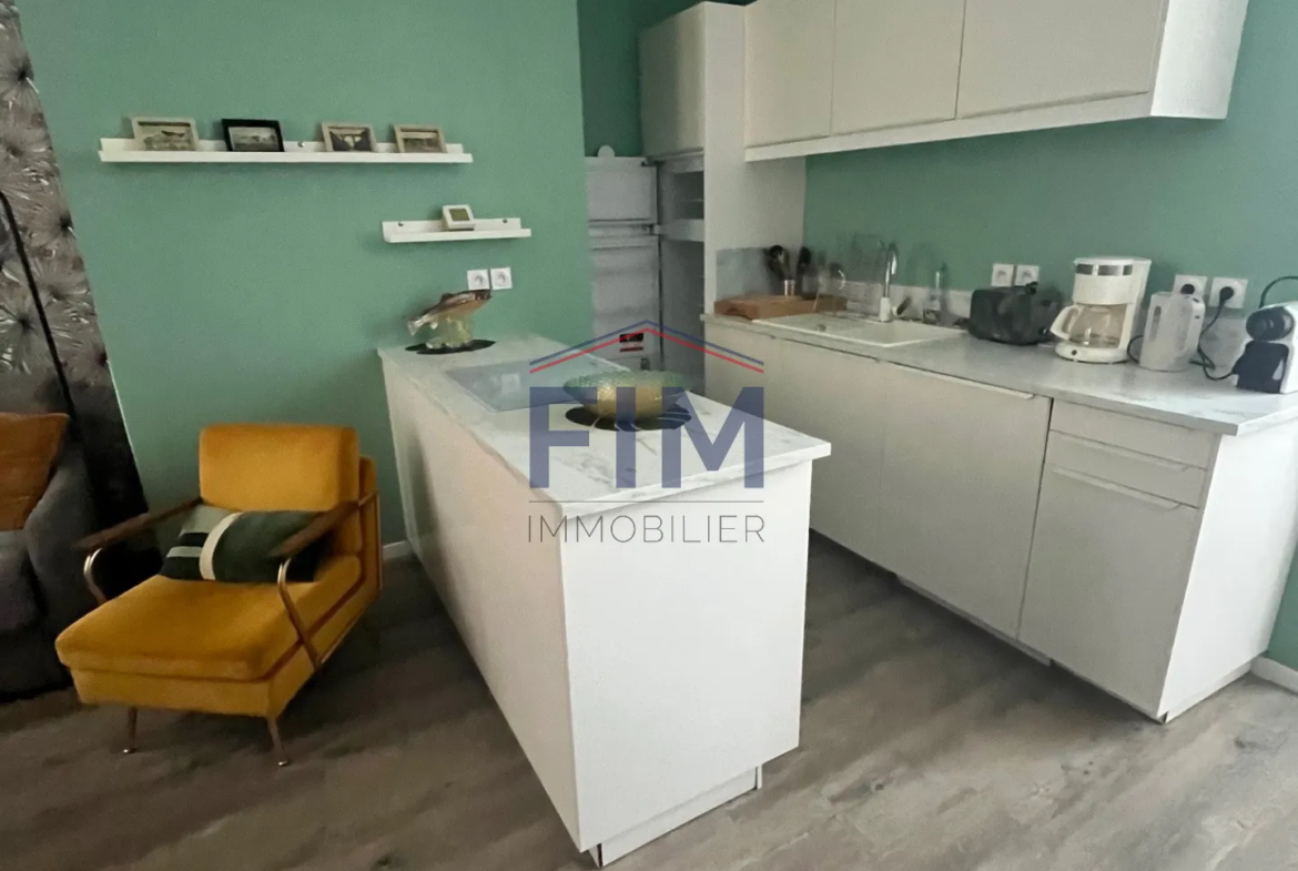 À vendre : Appartement F2 meublé au hyper centre de Dieppe pour 138000 euros 