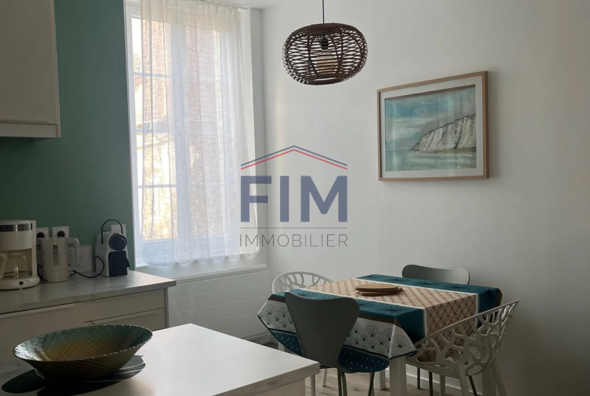 À vendre : Appartement F2 meublé au hyper centre de Dieppe pour 138000 euros 