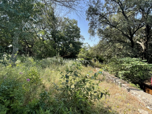 Terrain de loisir de 1004 m² à Nîmes - Quartier recherché