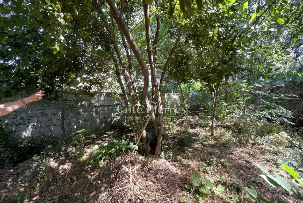 Terrain de loisir de 1004 m² à Nîmes - Quartier recherché 