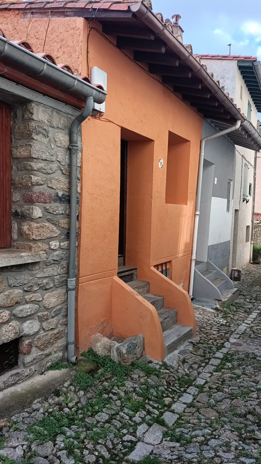 Maison de village F2 avec studio à vendre à Prats-De-Mollo-La-Preste 