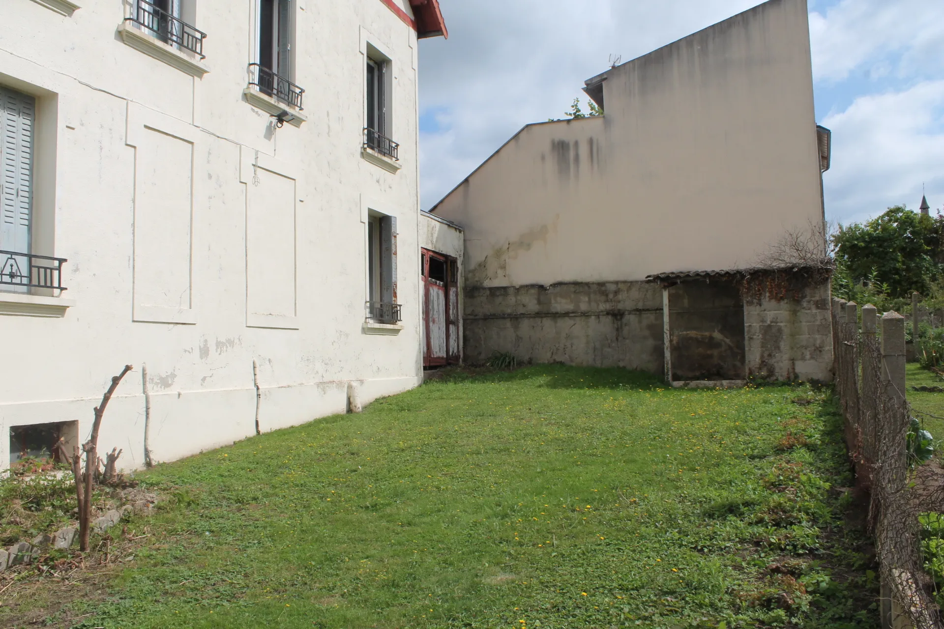 Grande maison spacieuse à Néris-les-Bains avec 5 chambres 