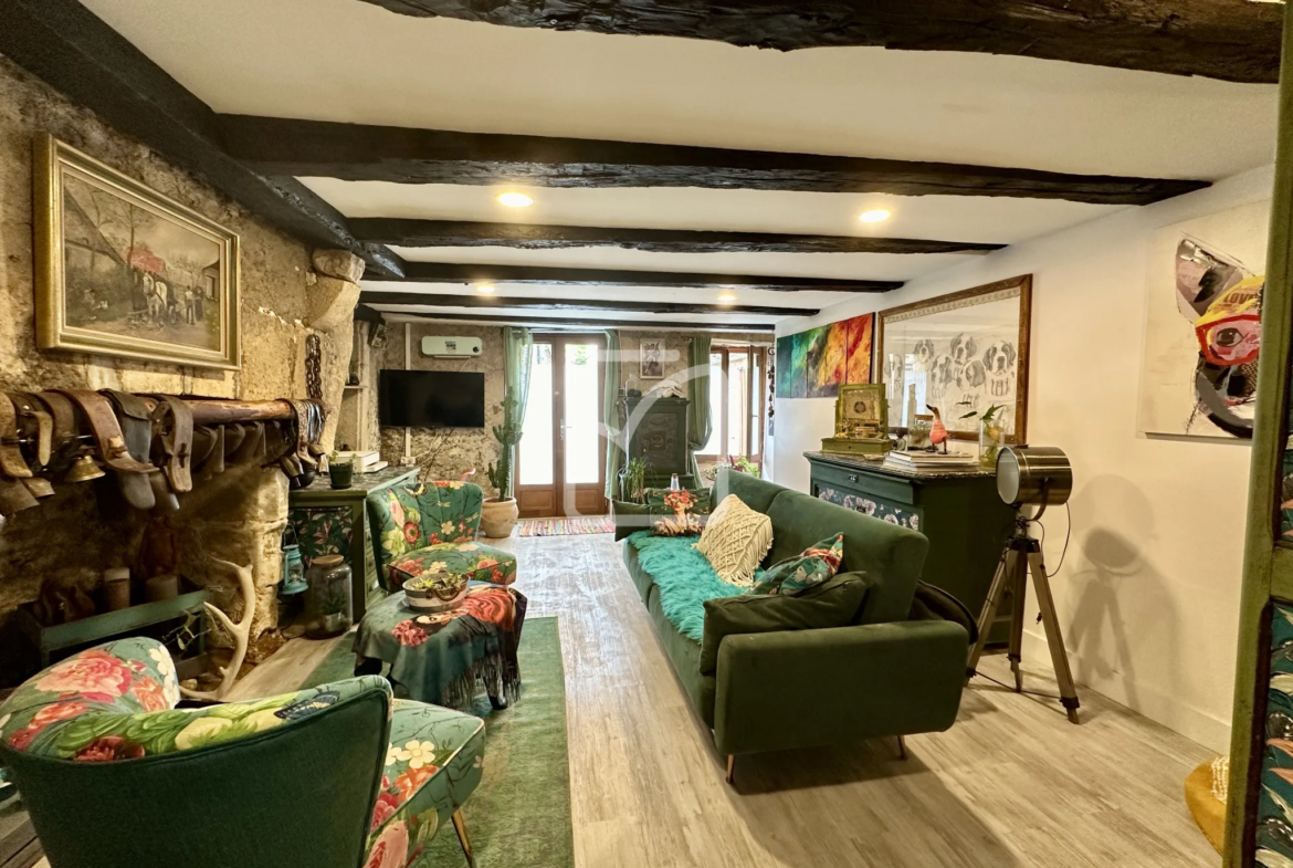 Maison de ville historique à Montignac-Lascaux - 115m² 