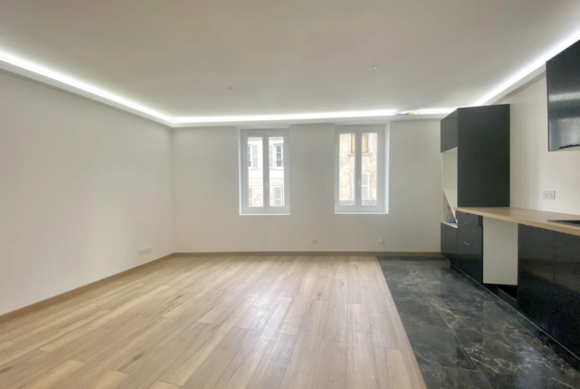 Appartement rénové en hyper-centre de Bourges à vendre 