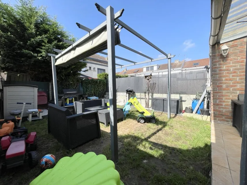 Maison lumineuse à Faches Thumesnil avec jardin et 3 chambres 