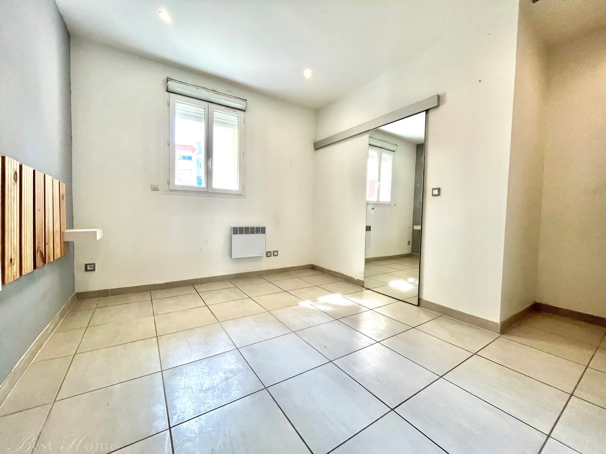 Vente d'un Appartement 3 pièces 48 m² à Nîmes, quartier Préfecture 