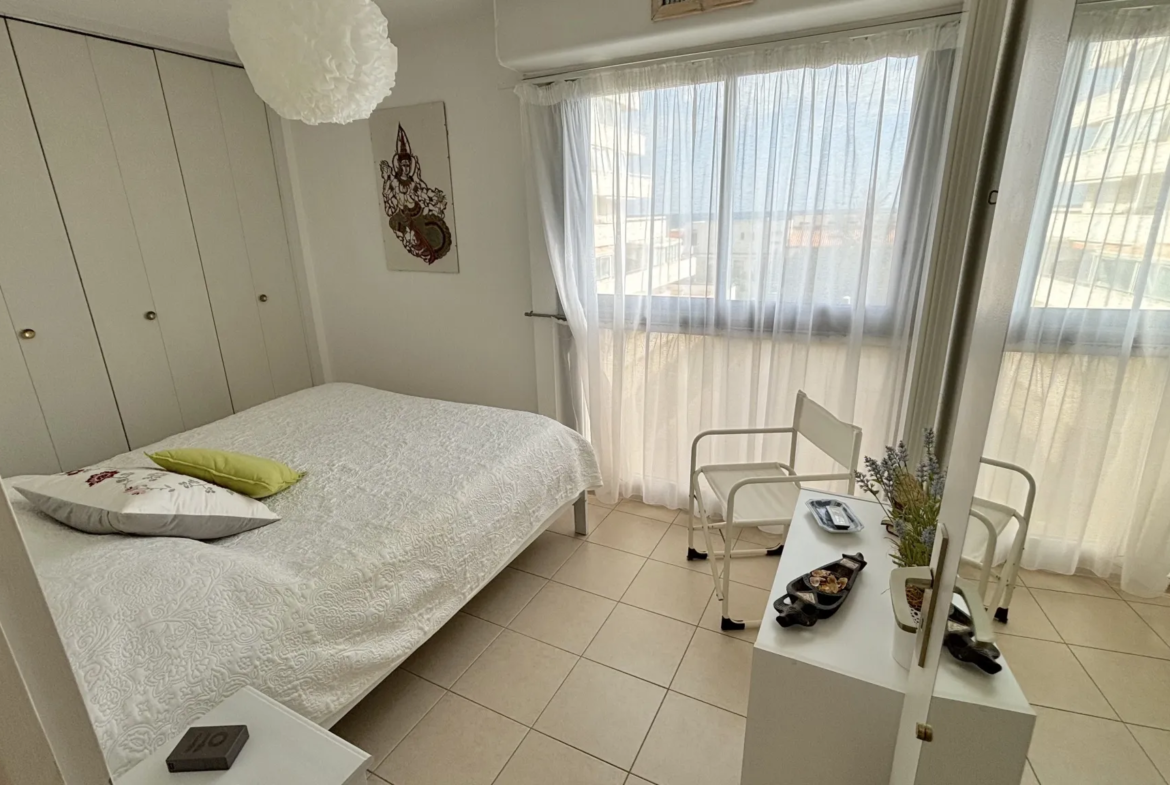 Appartement F2 à Carnon-Plage avec terrasse et vue sur mer 