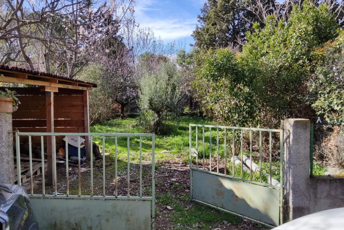 Maison familiale en pierre à Felines Minervois - 178 500 € 