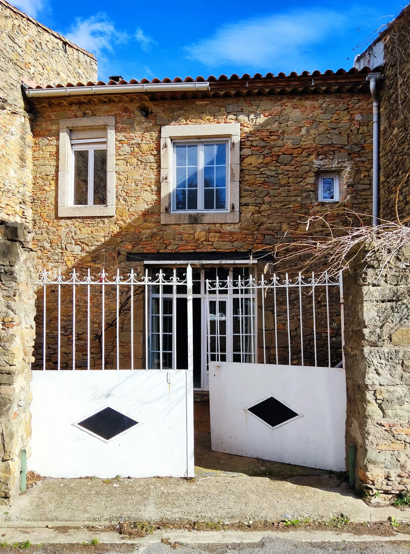 Maison familiale en pierre à Felines Minervois - 178 500 € 