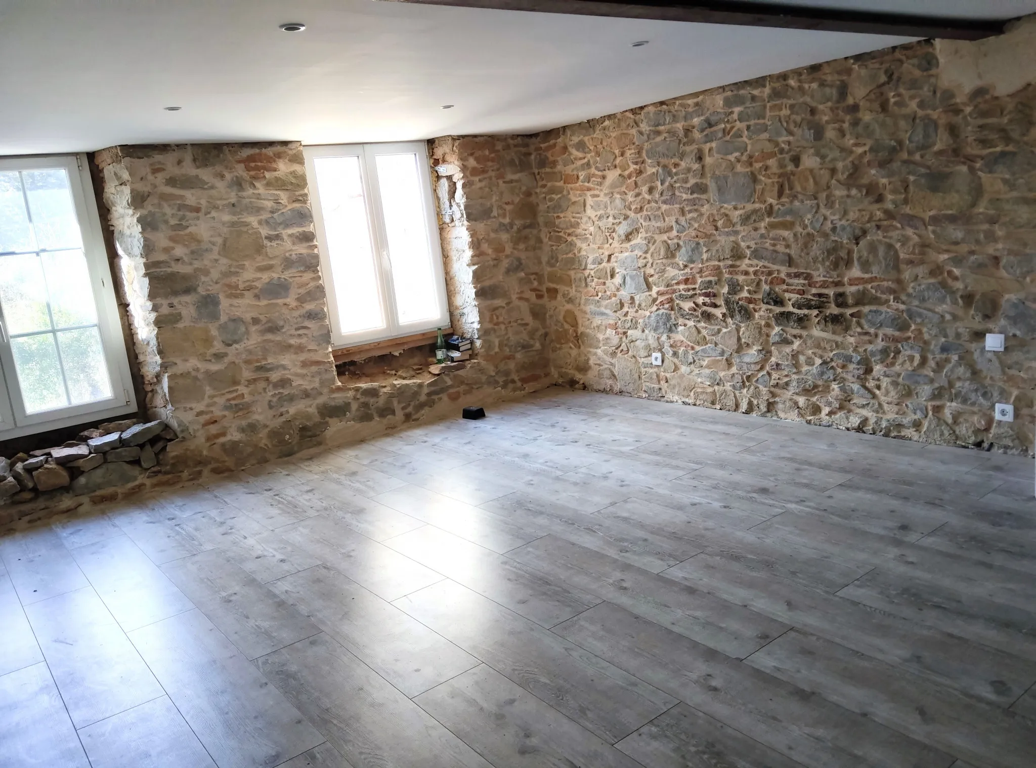 Maison familiale en pierre à Felines Minervois - 178 500 € 