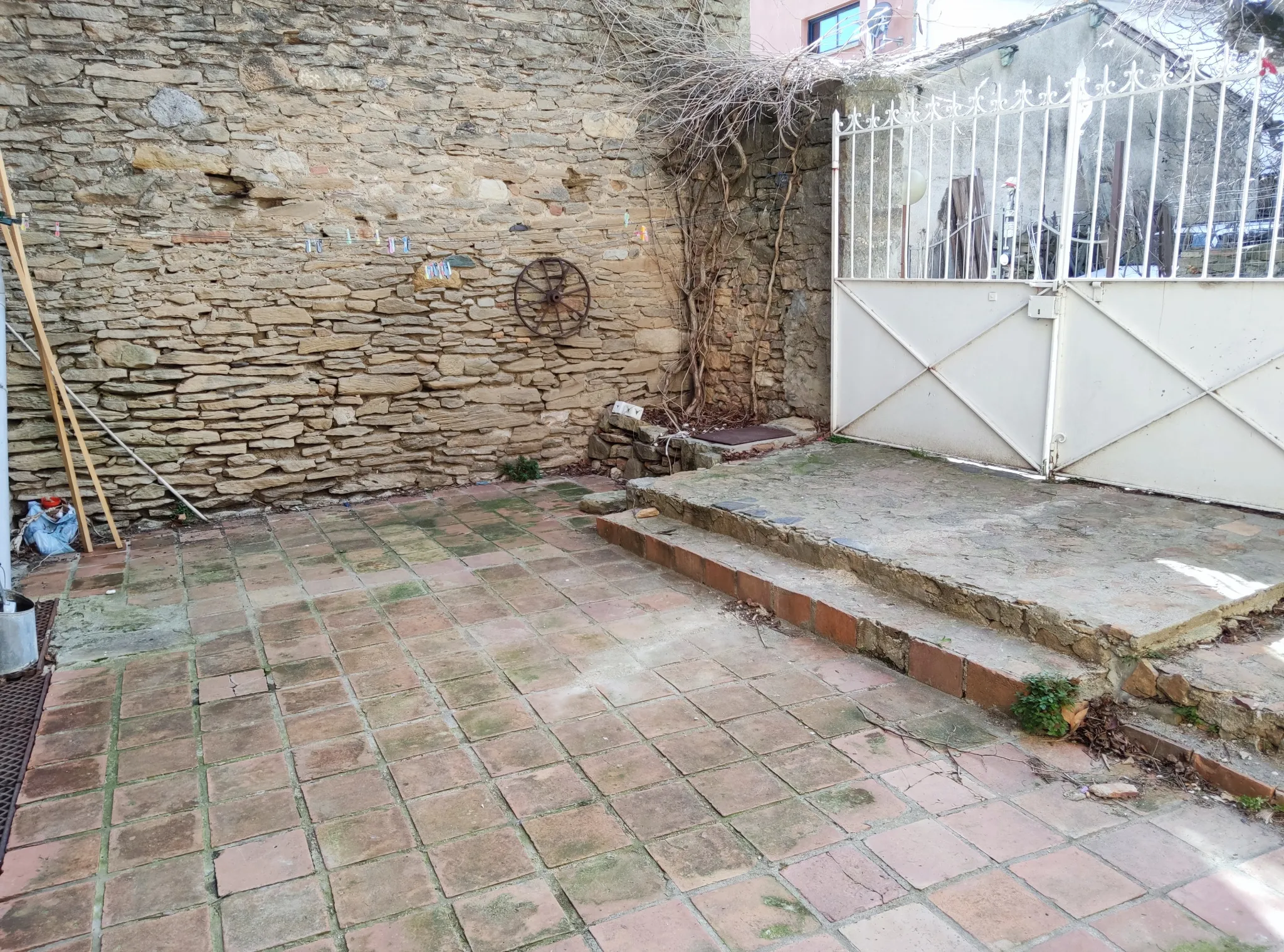 Maison familiale en pierre à Felines Minervois - 178 500 € 