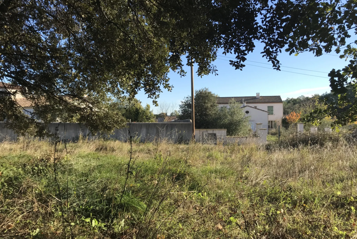 Terrain constructible à Saussines près de Montpellier 