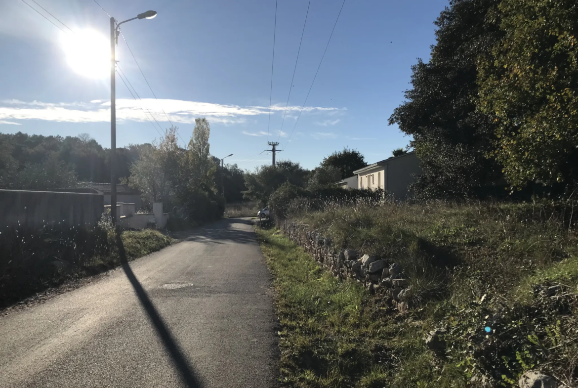 Terrain constructible à Saussines près de Montpellier 