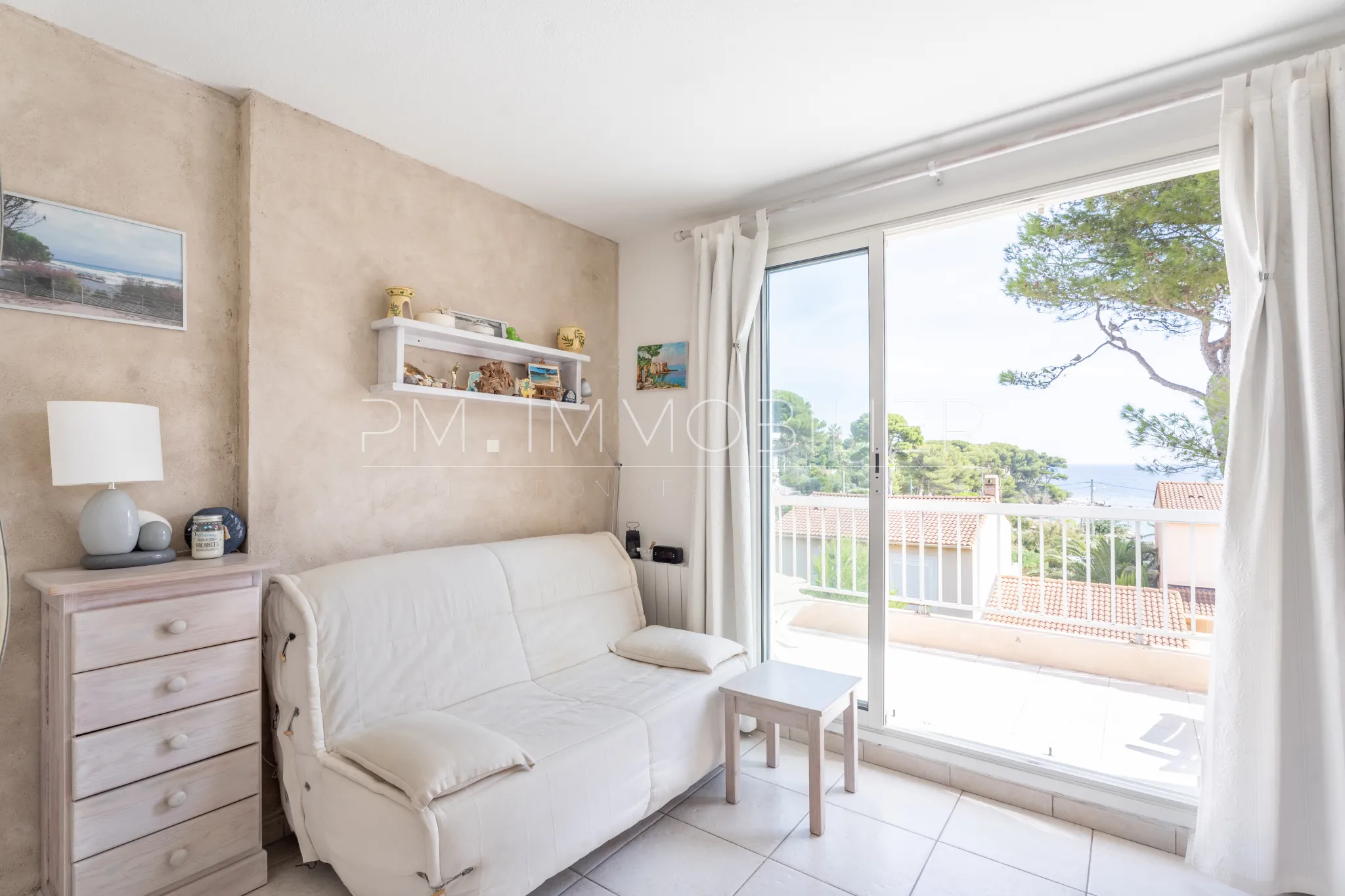 À vendre : Studio avec balcon et vue mer à Carry-le-Rouet 