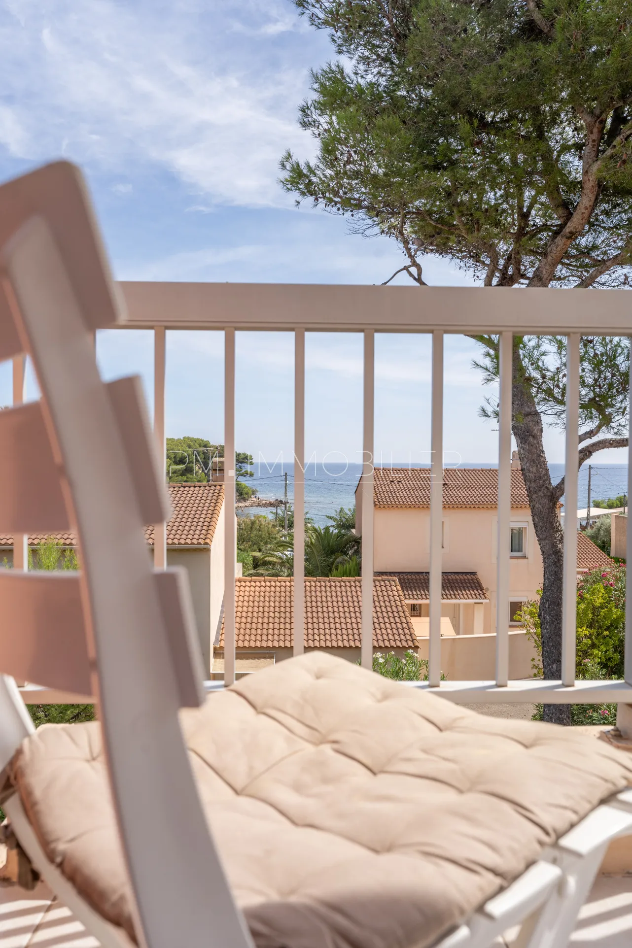 À vendre : Studio avec balcon et vue mer à Carry-le-Rouet 