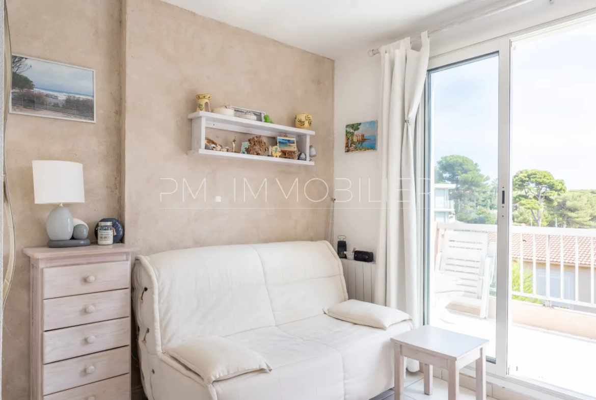 À vendre : Studio avec balcon et vue mer à Carry-le-Rouet 