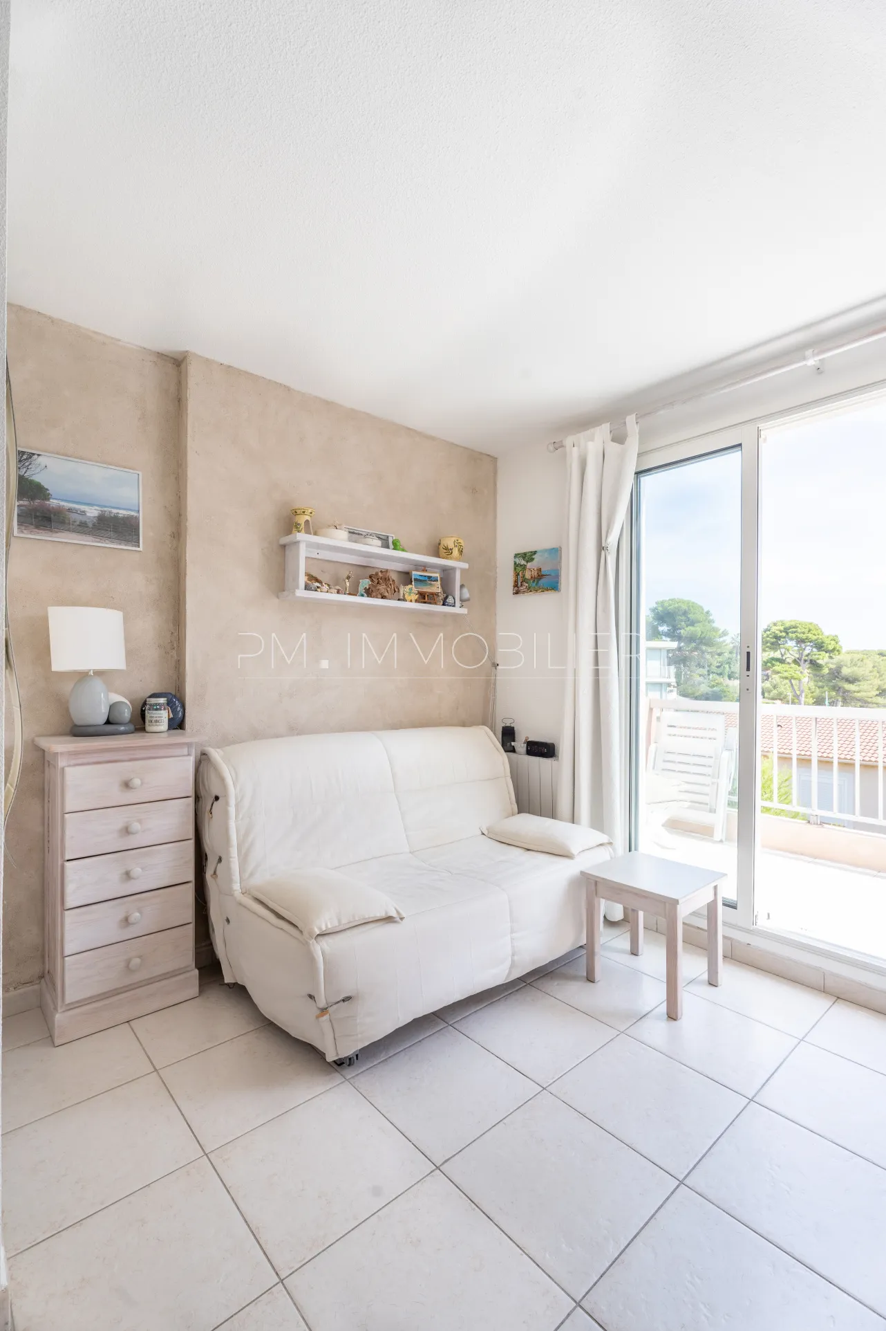 À vendre : Studio avec balcon et vue mer à Carry-le-Rouet 