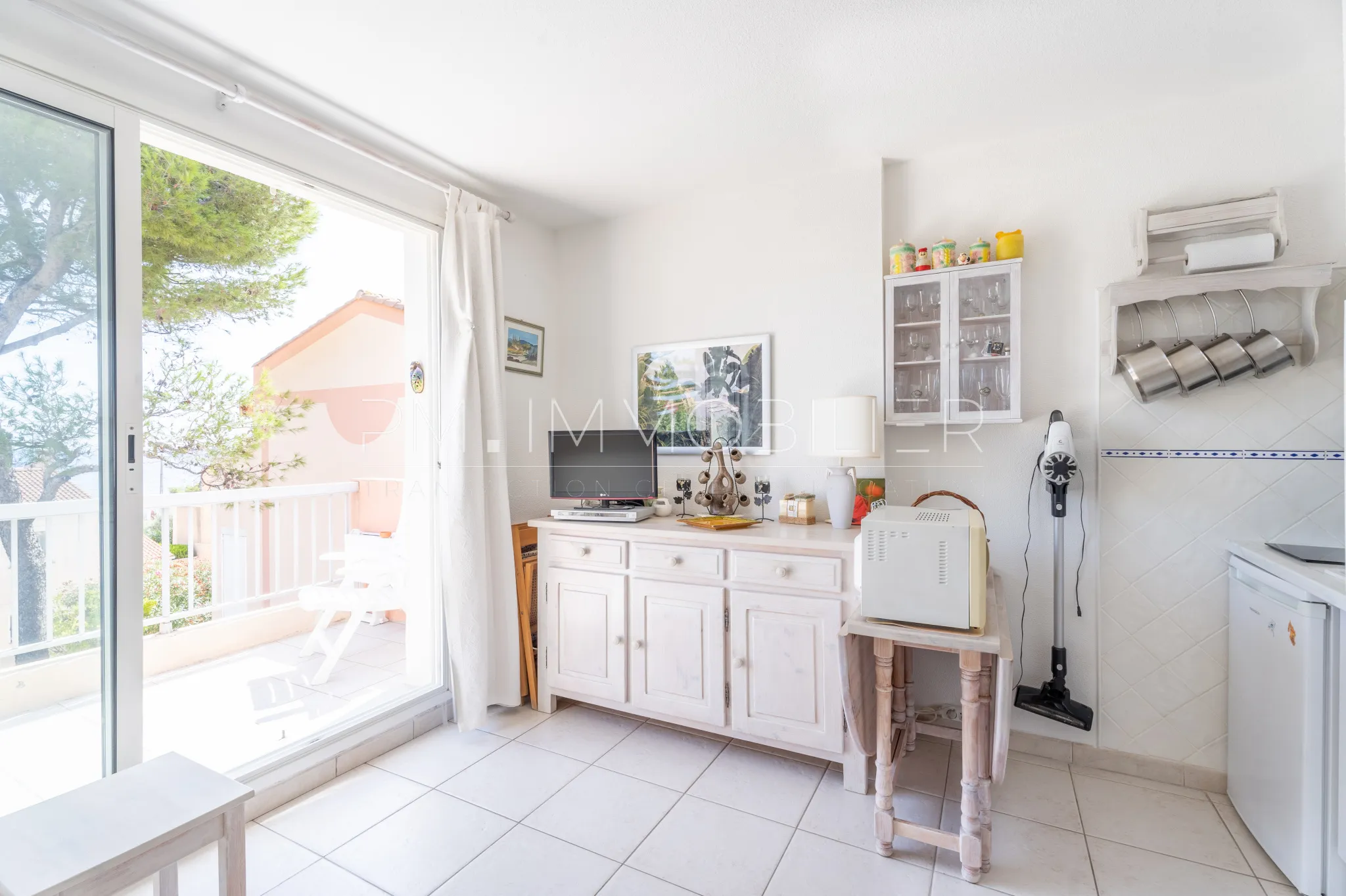 À vendre : Studio avec balcon et vue mer à Carry-le-Rouet 