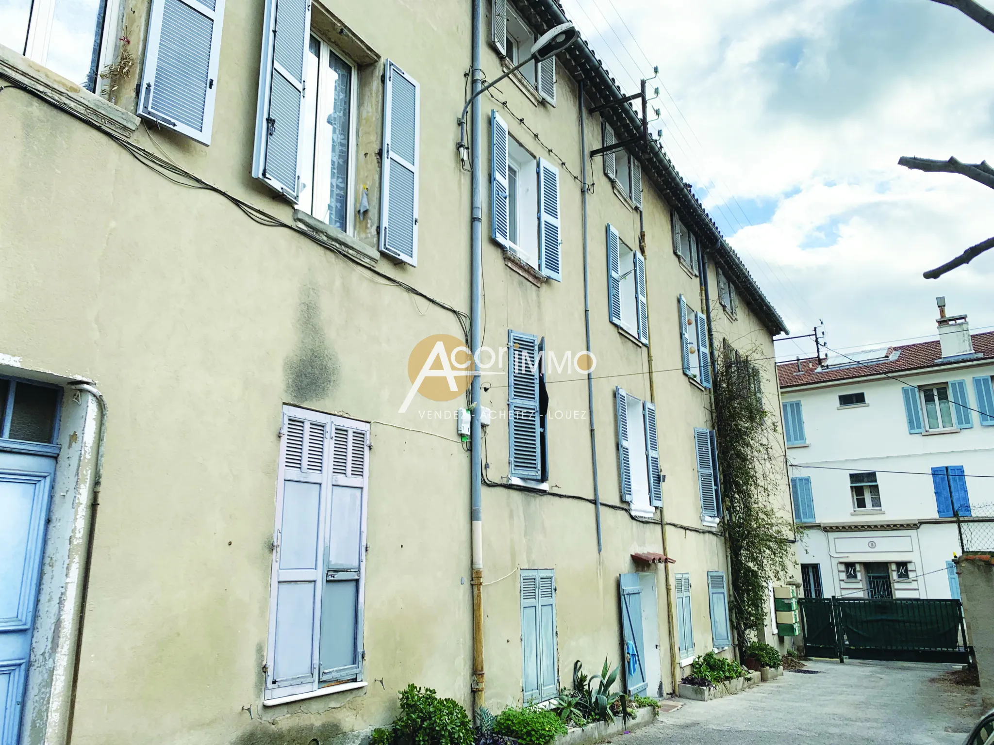 À vendre : Appartement T2 43m² quartier St Roch à Toulon 