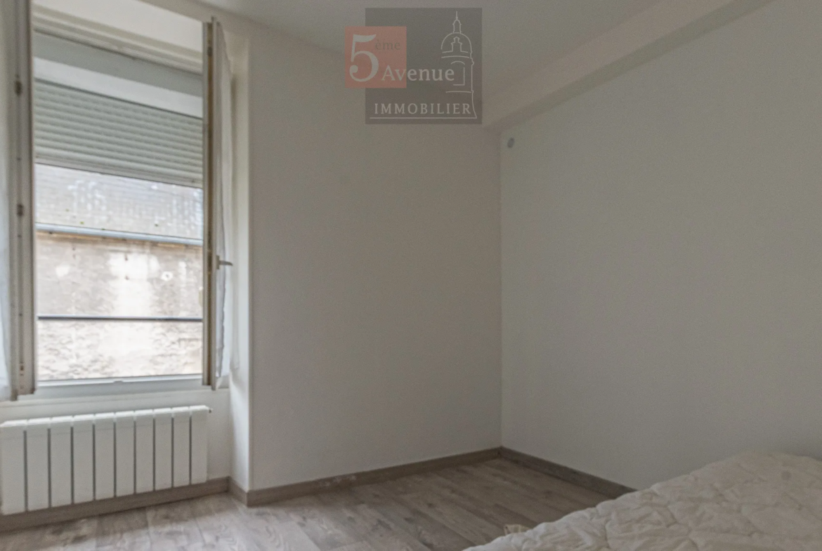 À vendre : Appartement 45m² avec cour privée à Vineuil St Firmin 