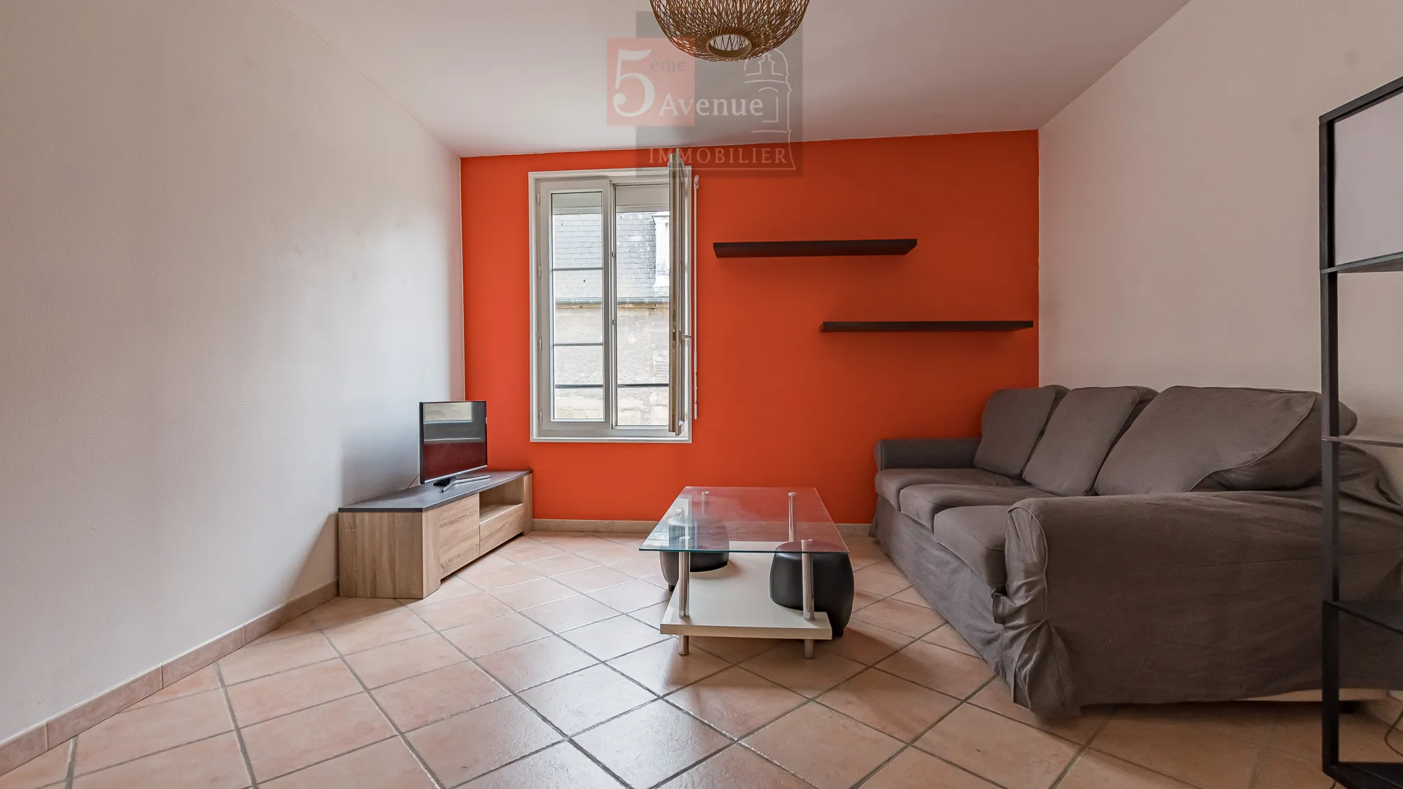 À vendre : Appartement 45m² avec cour privée à Vineuil St Firmin 