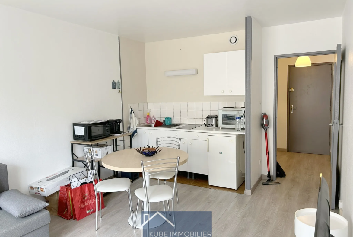 À vendre : Studio rénové de 25 m² à Metz - 72 000 € 