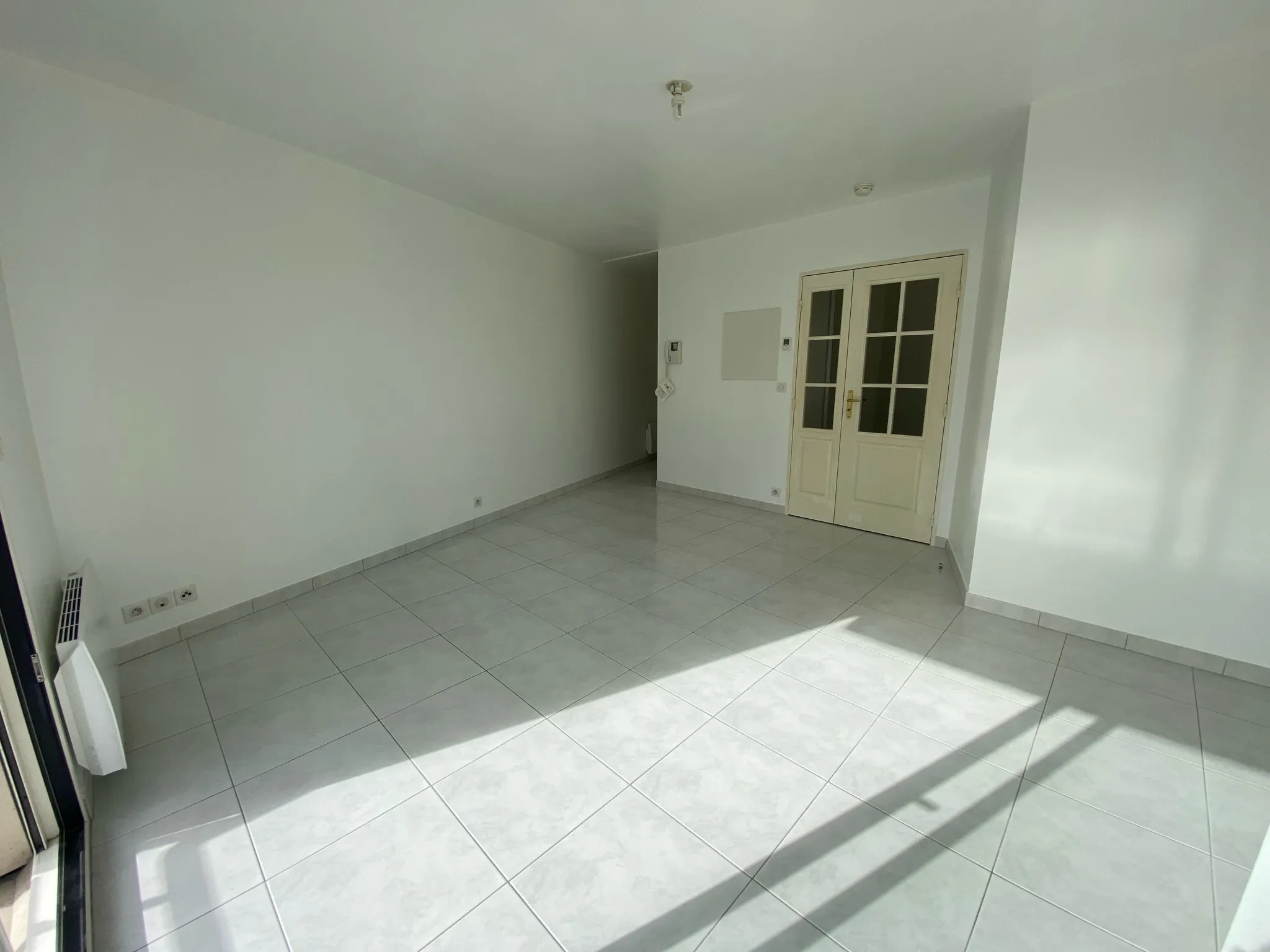 À vendre : Studio rénové de 33 m² à Morangis 