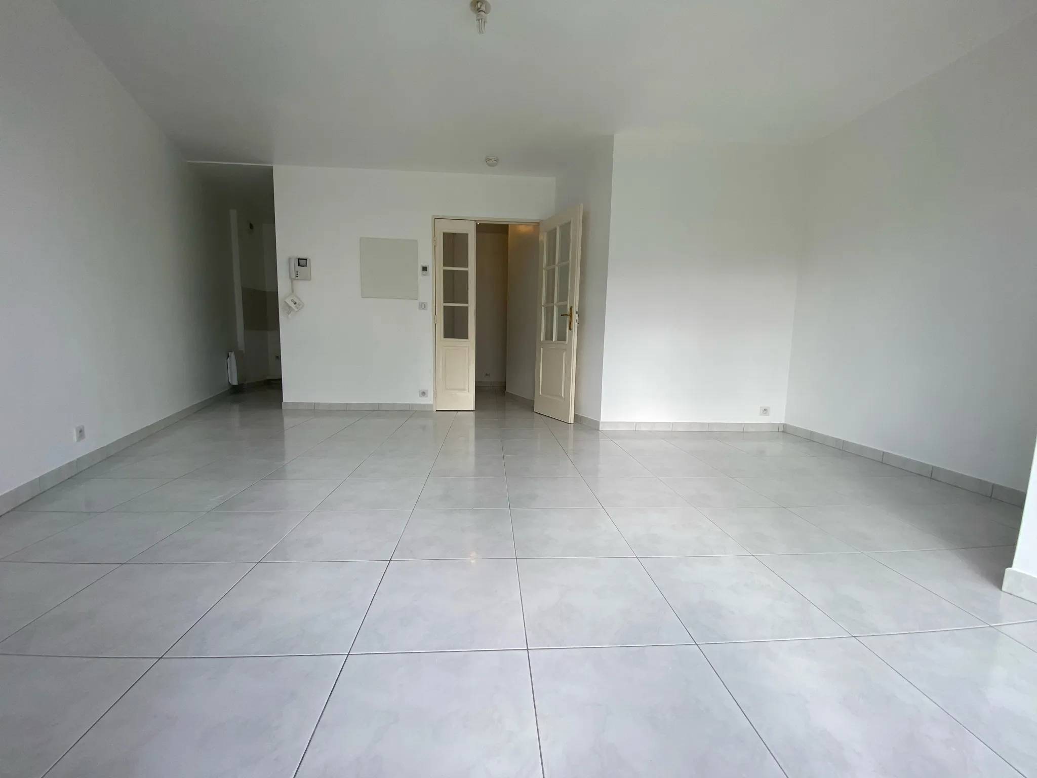 À vendre : Studio rénové de 33 m² à Morangis 