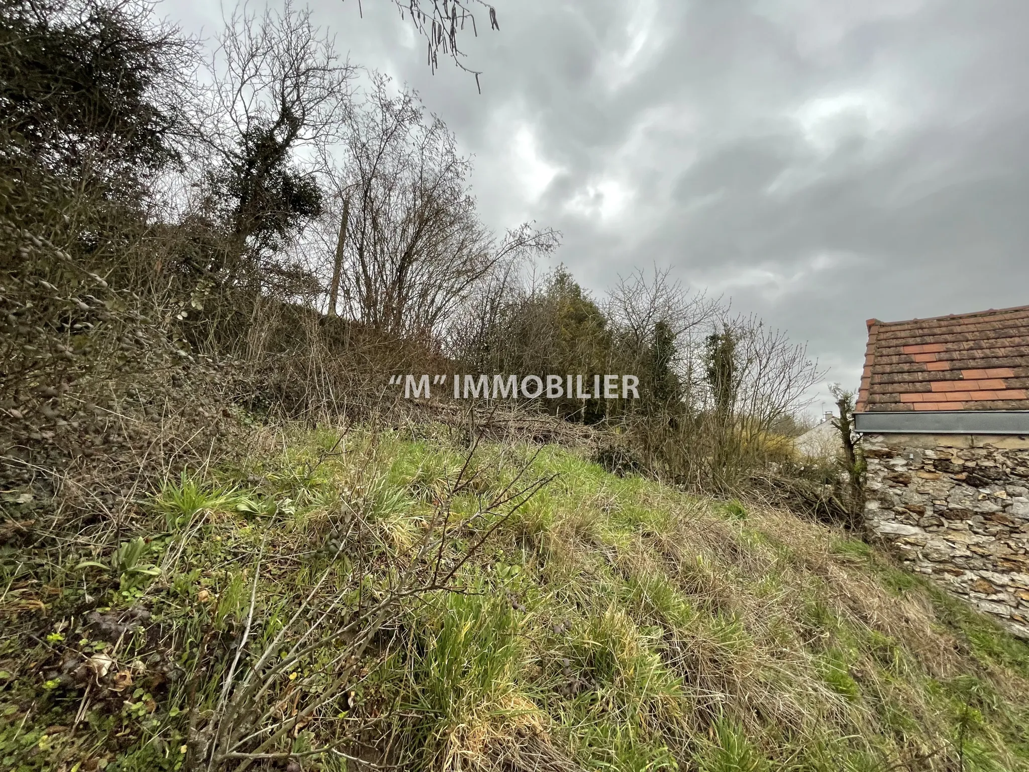 Maison en pierre à vendre à 5mn de Château-Thierry avec jardin et 4 chambres 