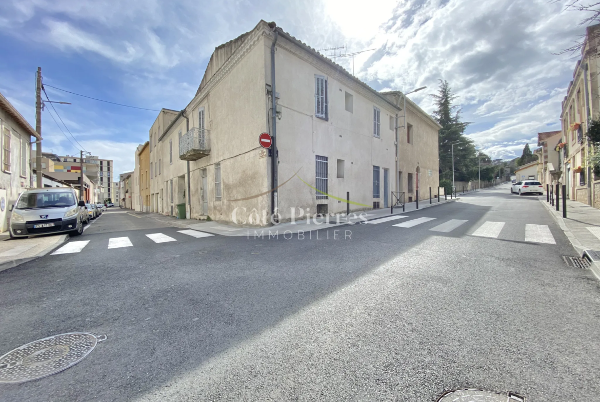 Immeuble à vendre à Nîmes - 6 appartements loués 