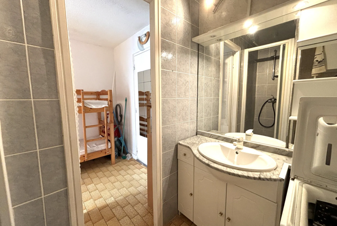 À vendre : Studio cabine 27 m² au Cap d'Agde avec parking 