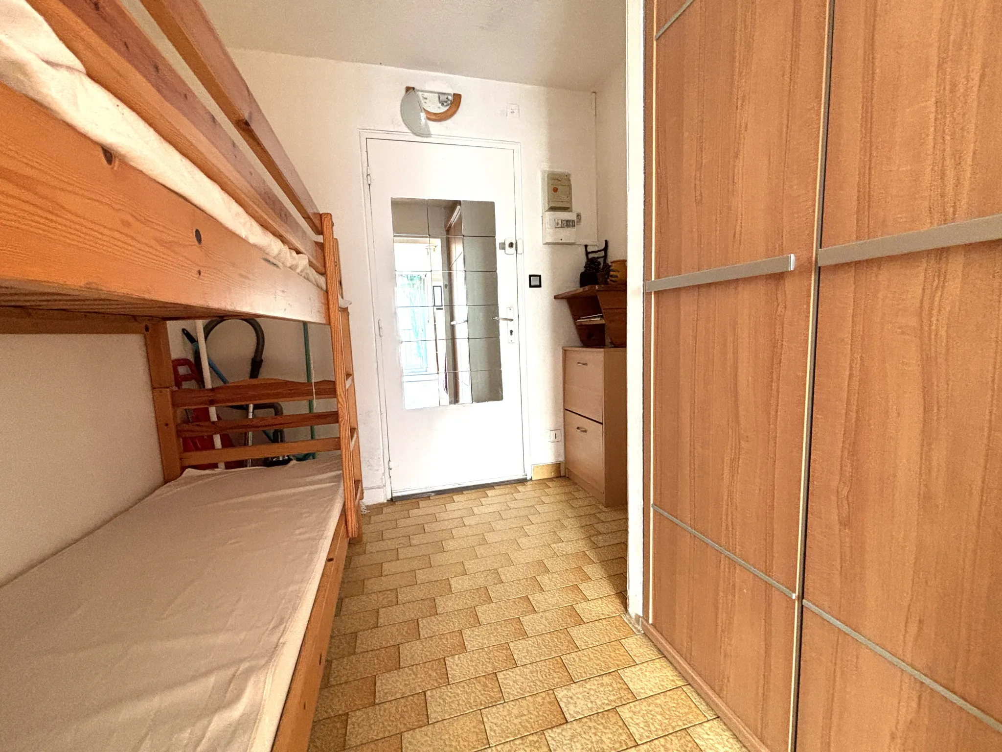 À vendre : Studio cabine 27 m² au Cap d'Agde avec parking 