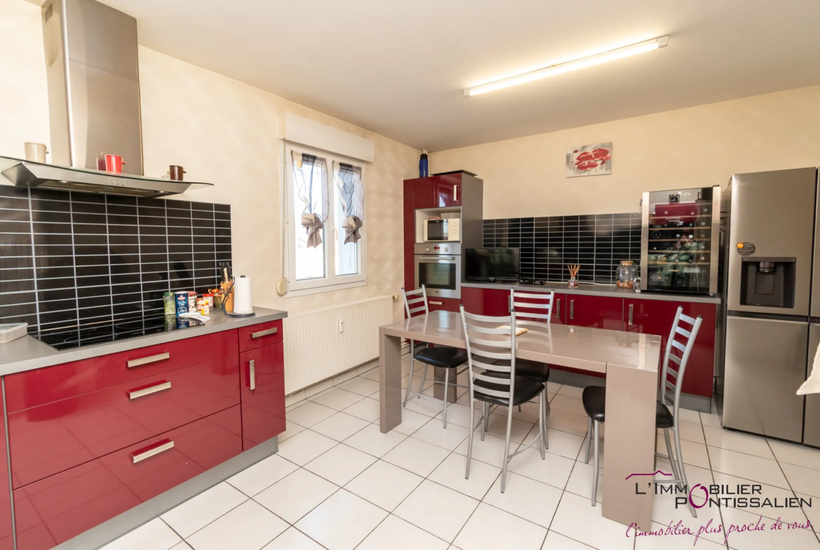 Vente Appartement lumineux 90 m² avec garage à Les Fourgs 