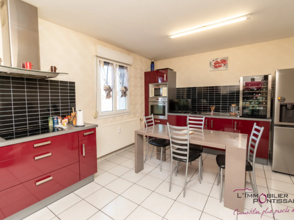 Vente Appartement lumineux 90 m² avec garage à Les Fourgs