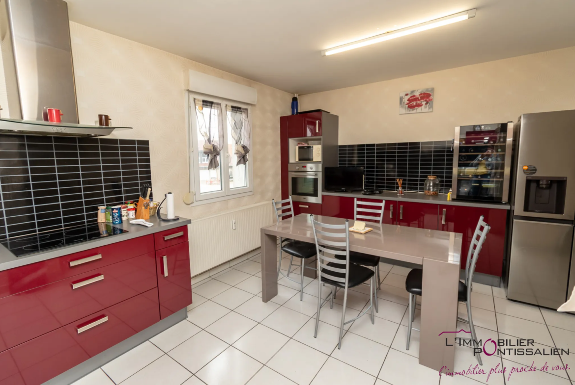 Vente Appartement lumineux 90 m² avec garage à Les Fourgs 