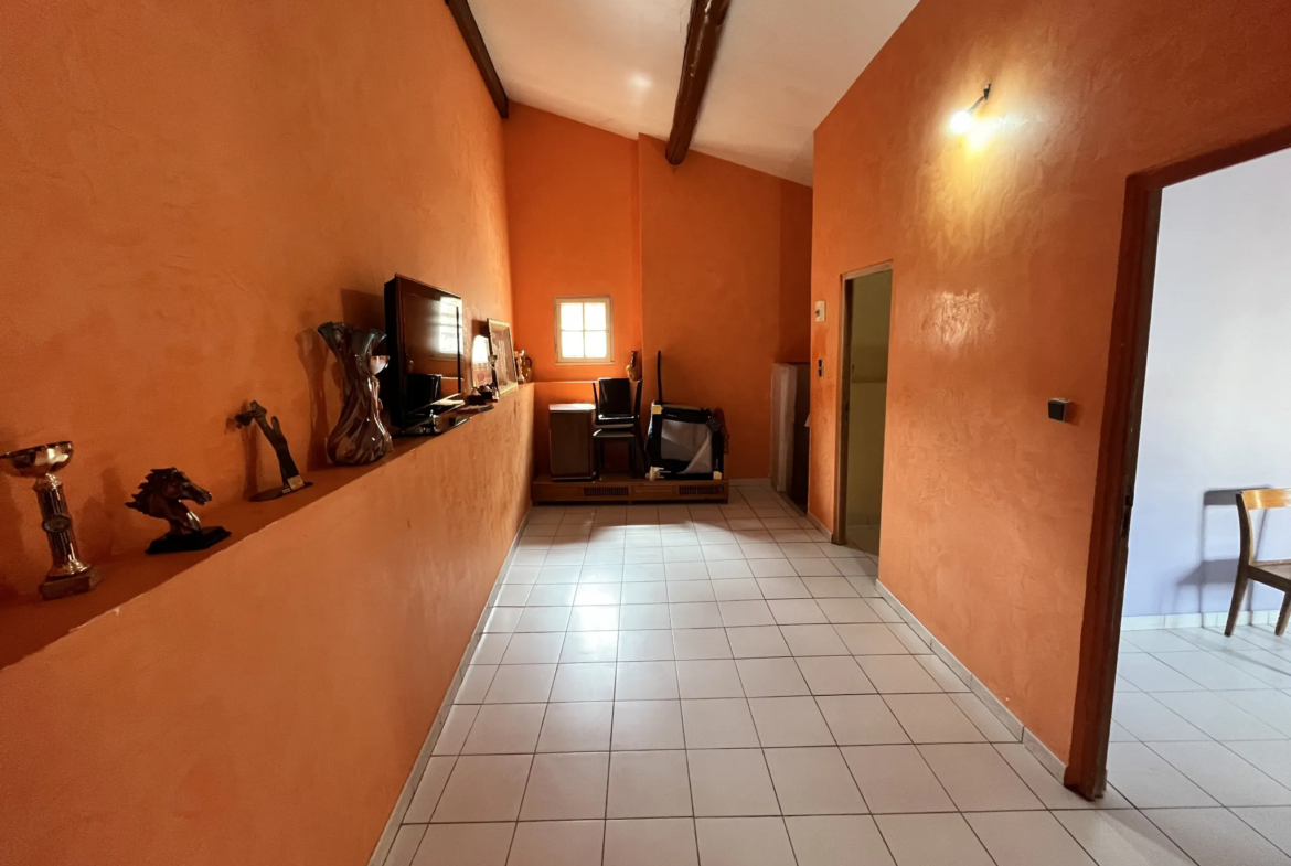 À vendre : Maison de ville de 155 m² à Tarascon 