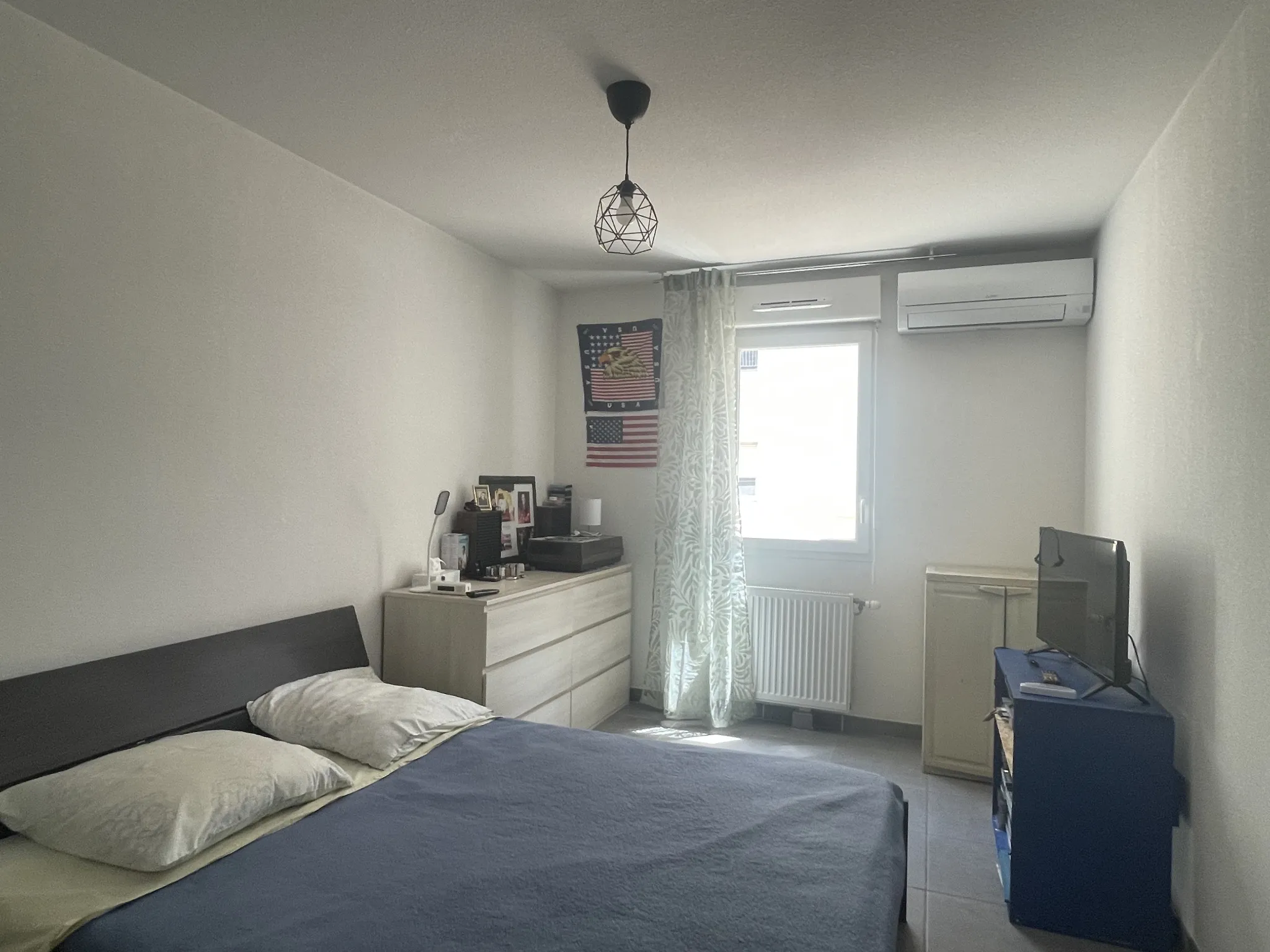 Appartement lumineux 2 pièces à vendre à Toulon avec parking 