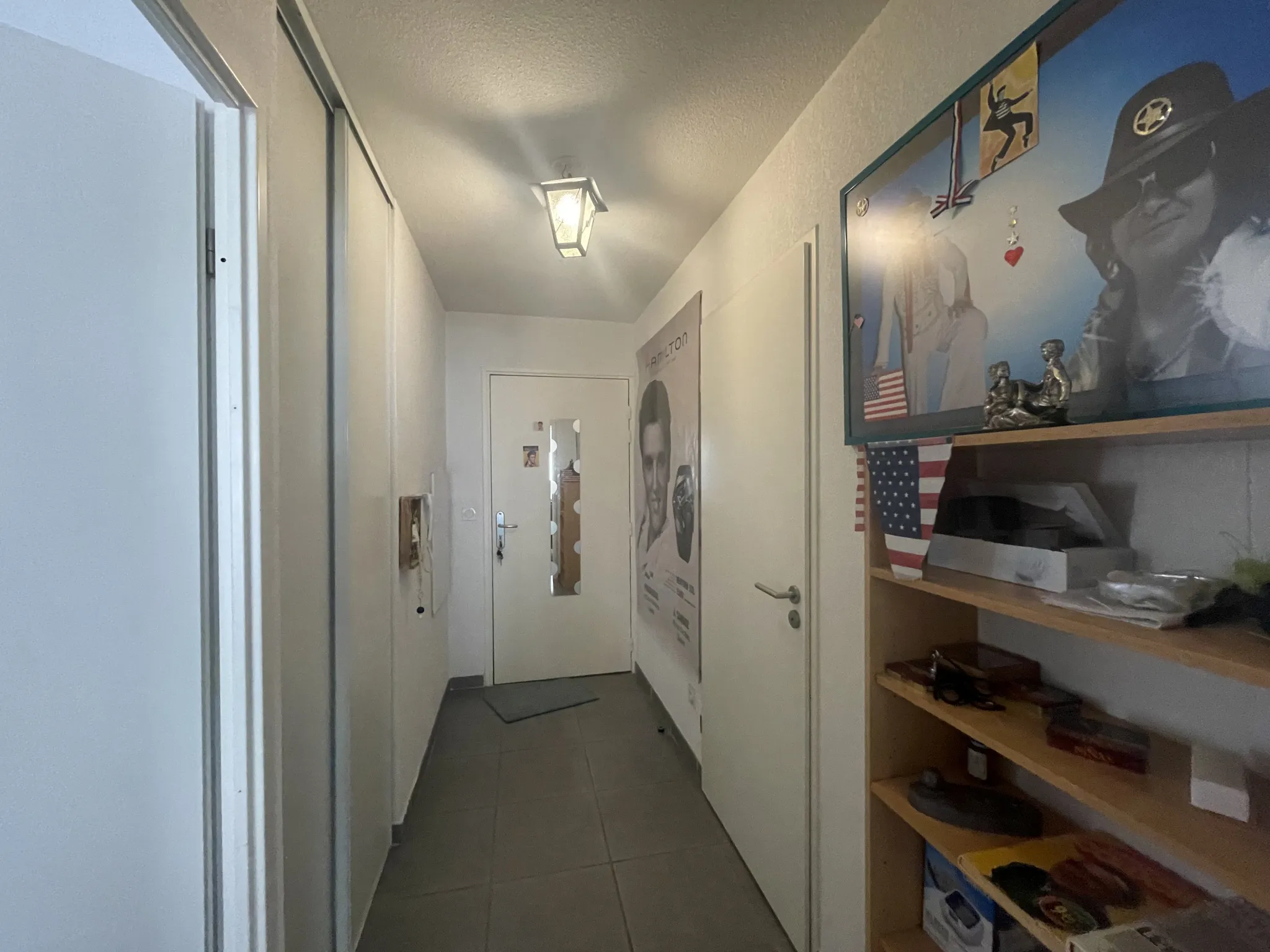 Appartement lumineux 2 pièces à vendre à Toulon avec parking 