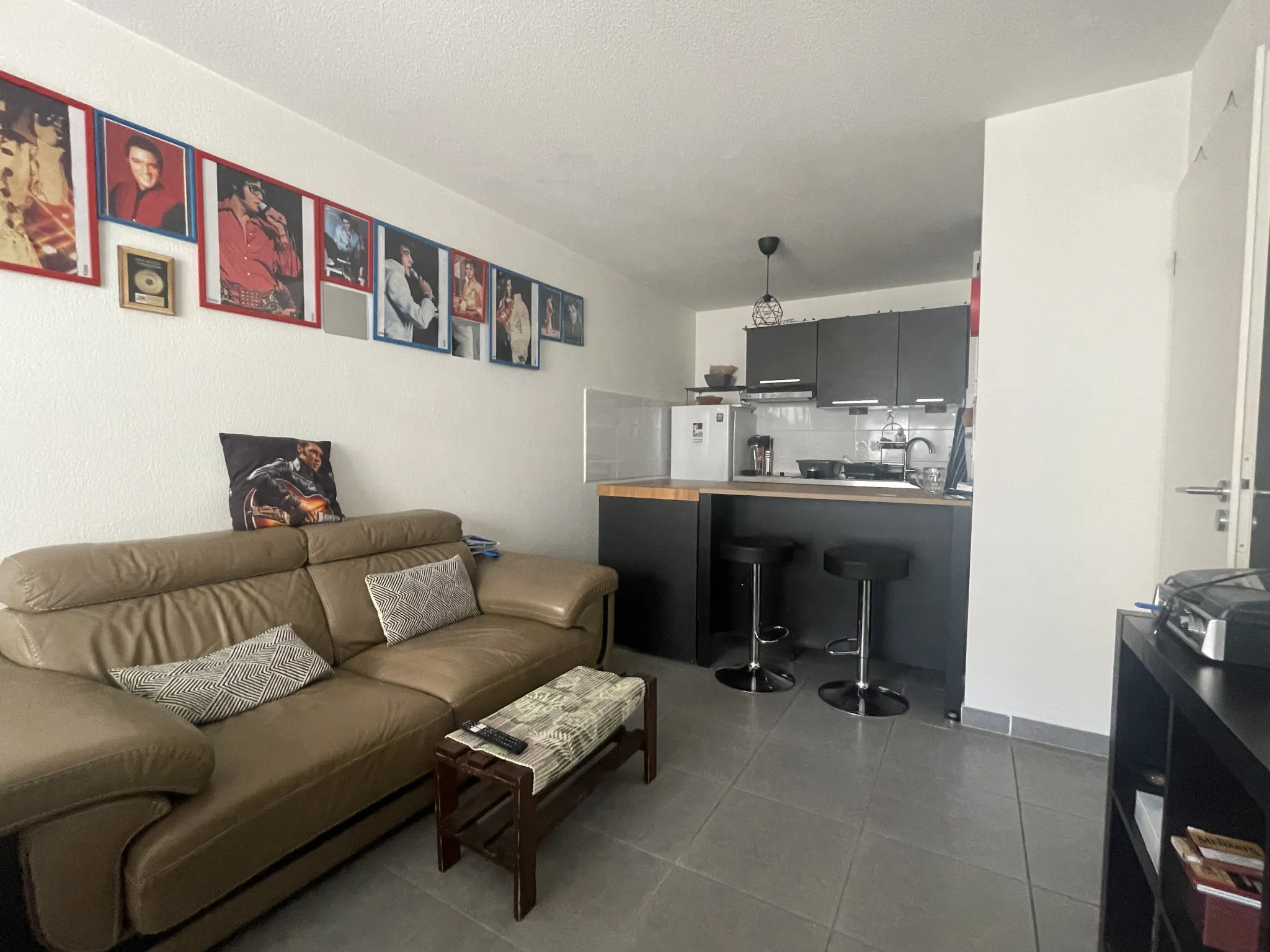 Appartement lumineux 2 pièces à vendre à Toulon avec parking 