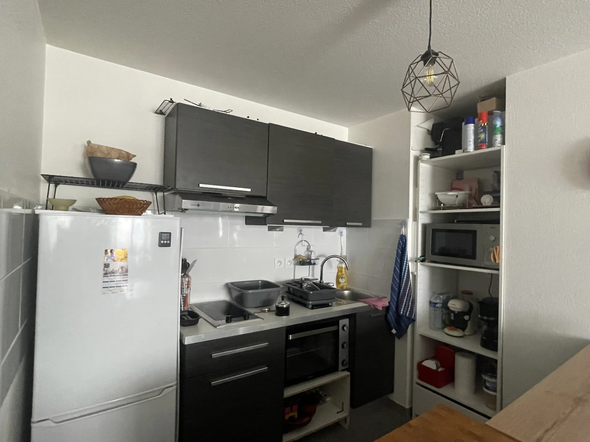 Appartement lumineux 2 pièces à vendre à Toulon avec parking 