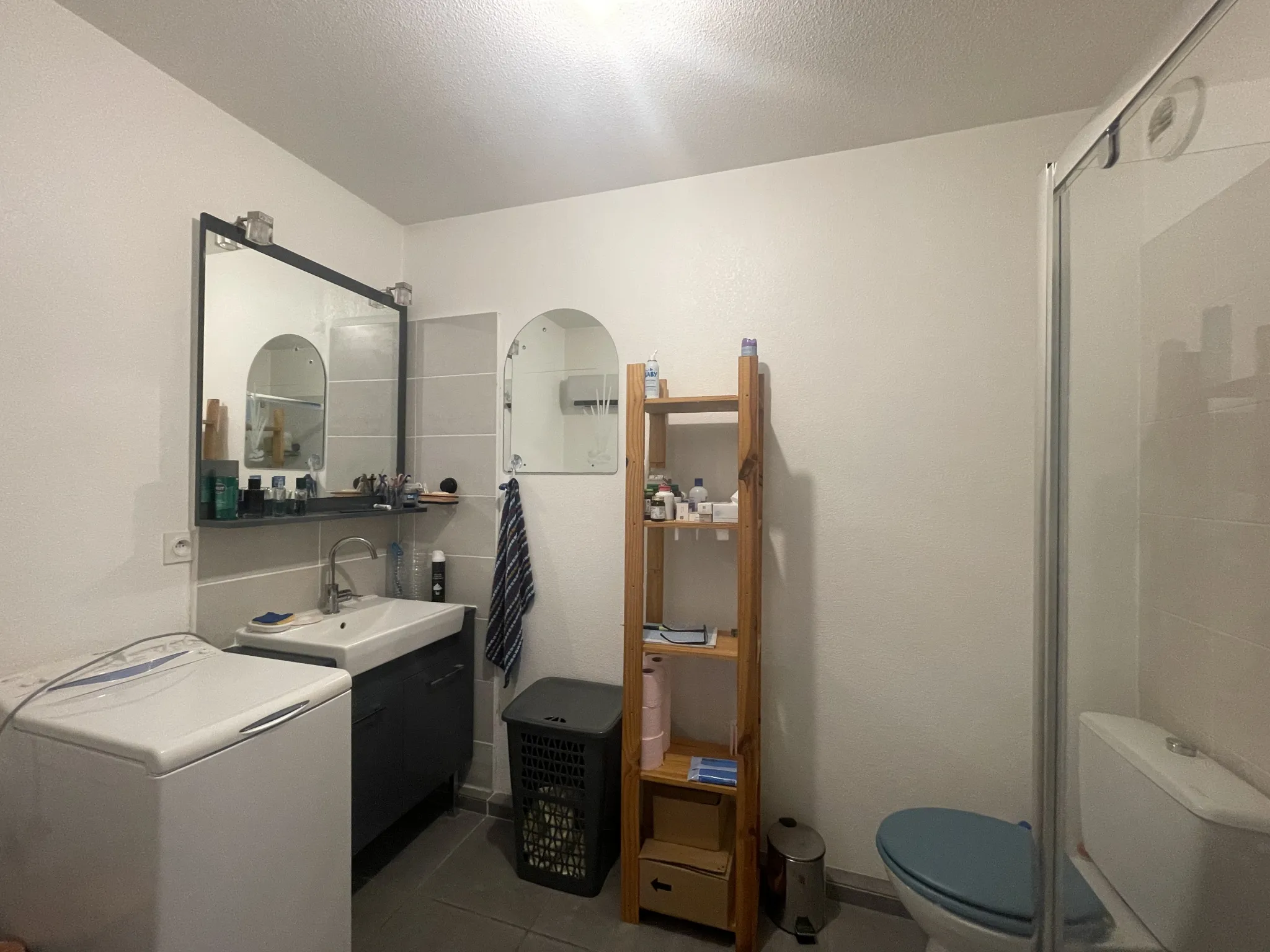 Appartement lumineux 2 pièces à vendre à Toulon avec parking 