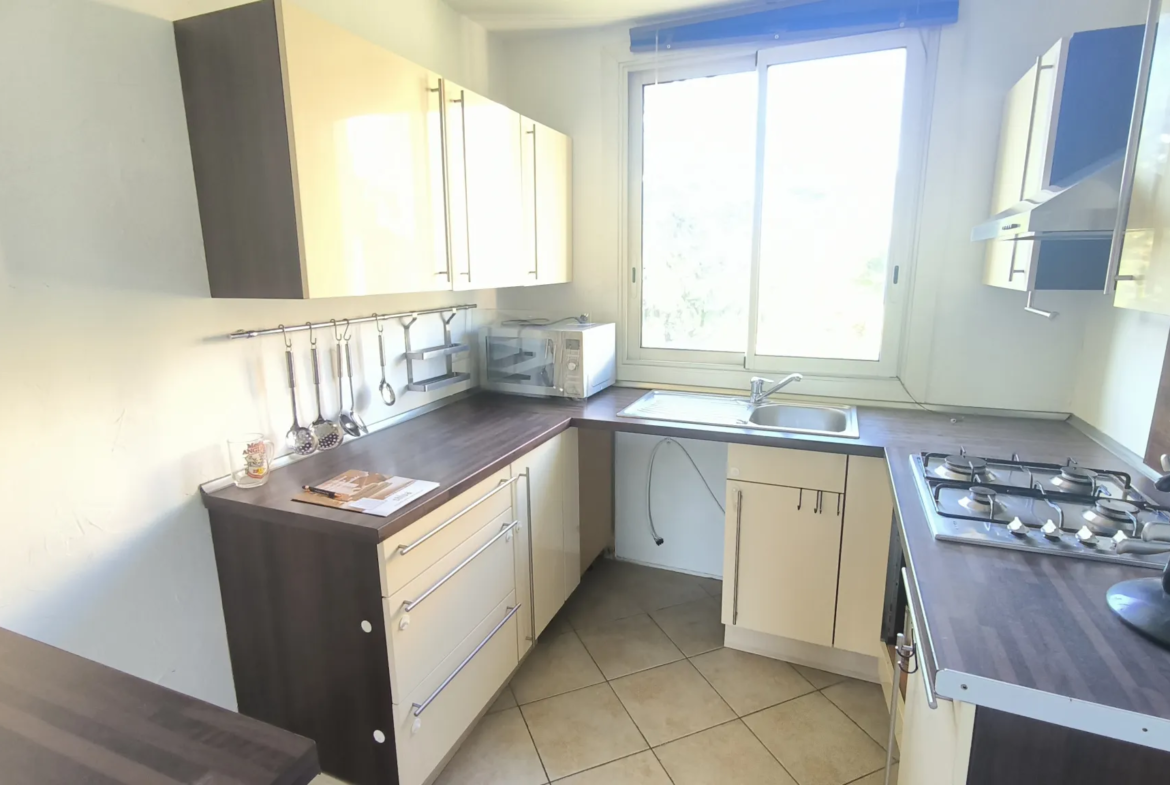 À vendre : Appartement 2 pièces à Nice Nord - Rénové avec balcon 