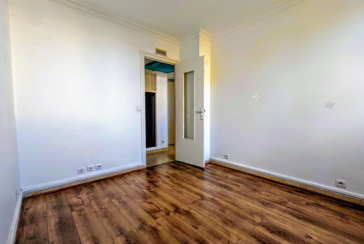 À vendre : Appartement 4 pièces avec vue sur la Seine à Choisy-le-Roi 