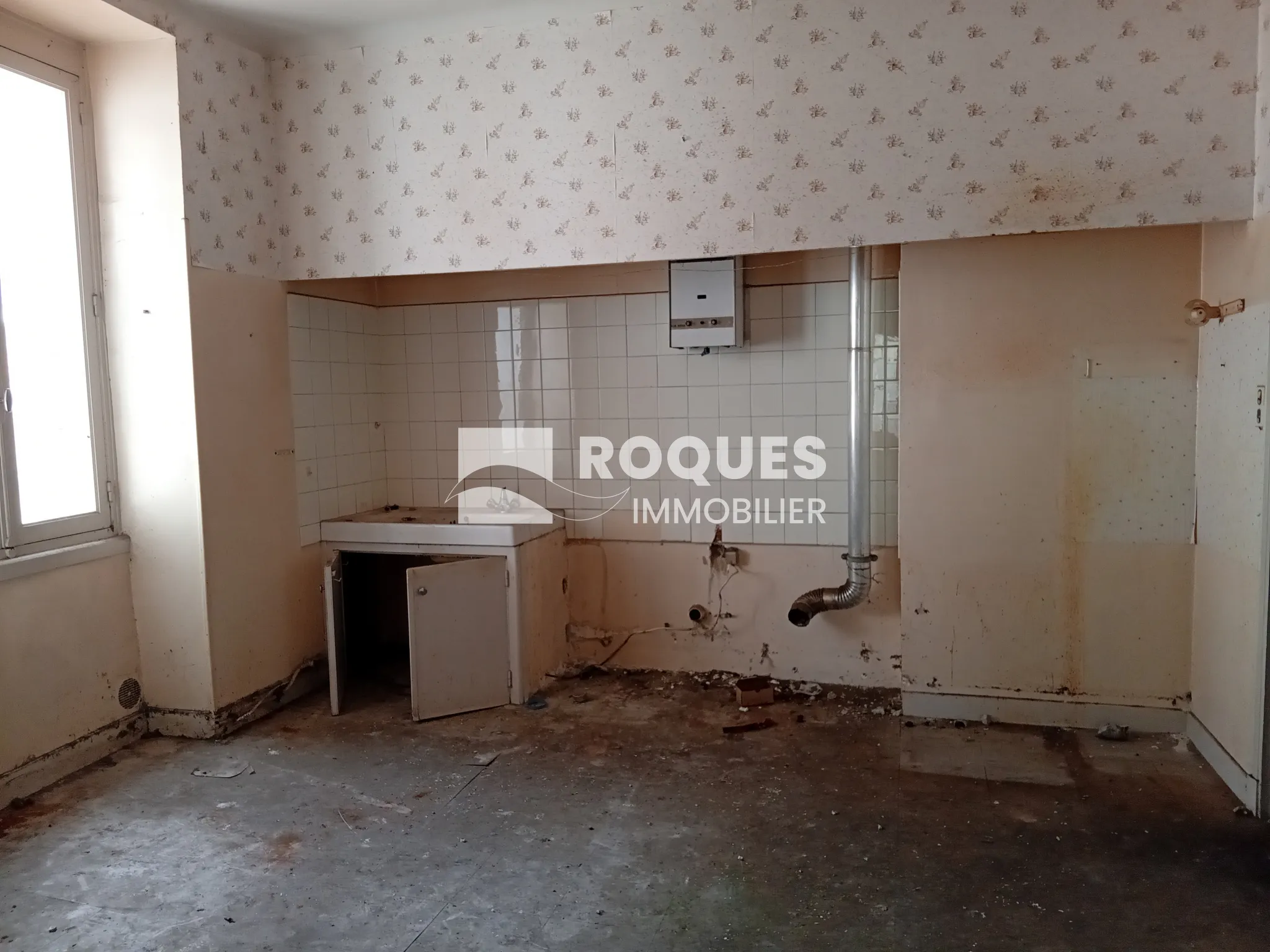 À vendre : Immeuble à rénover en centre-ville de Millau 