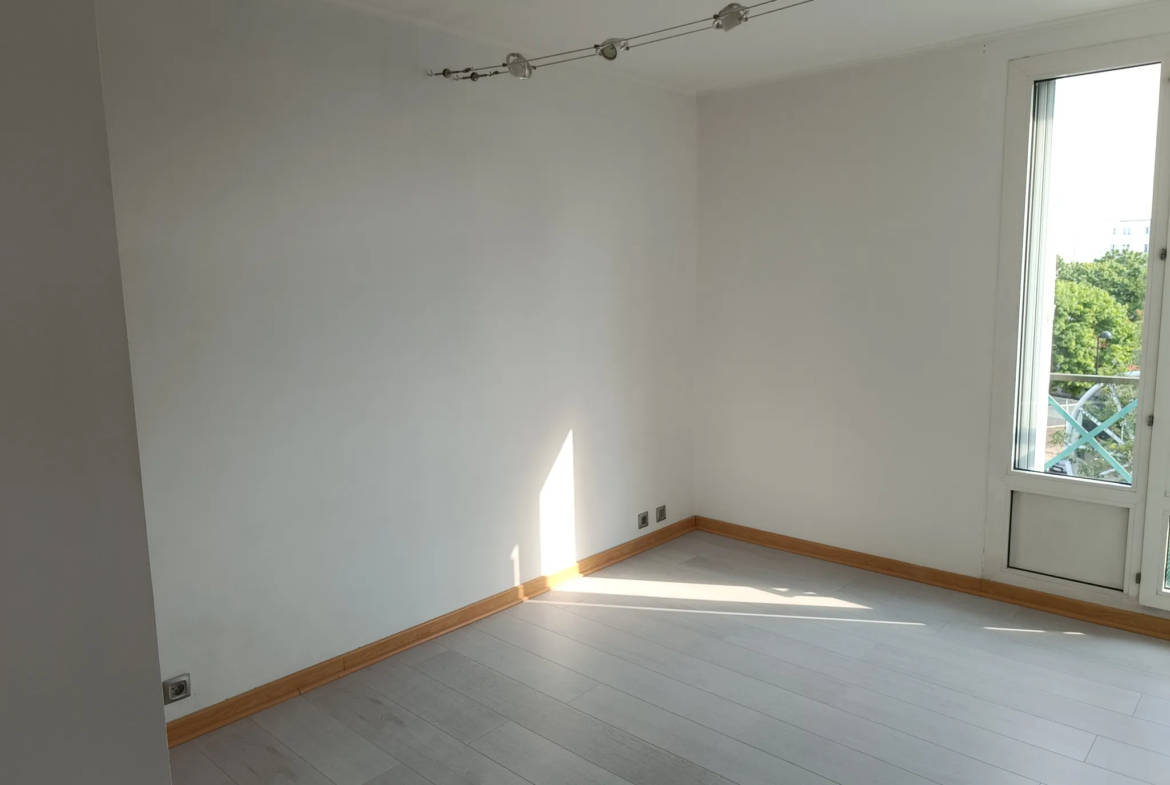 Appartement lumineux de 78 m² avec balcon à Montigny-le-Bretonneux 