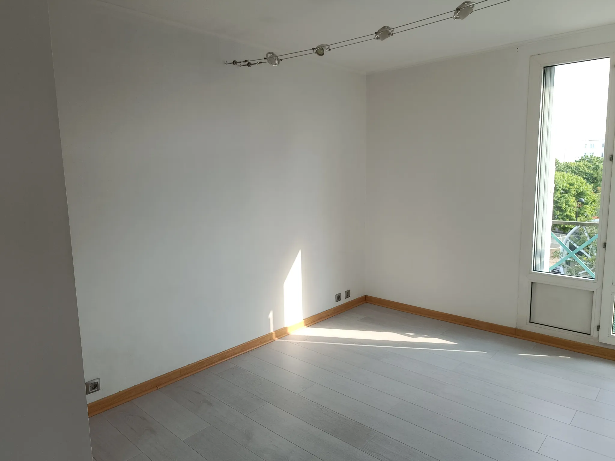 Appartement lumineux de 78 m² avec balcon à Montigny-le-Bretonneux 